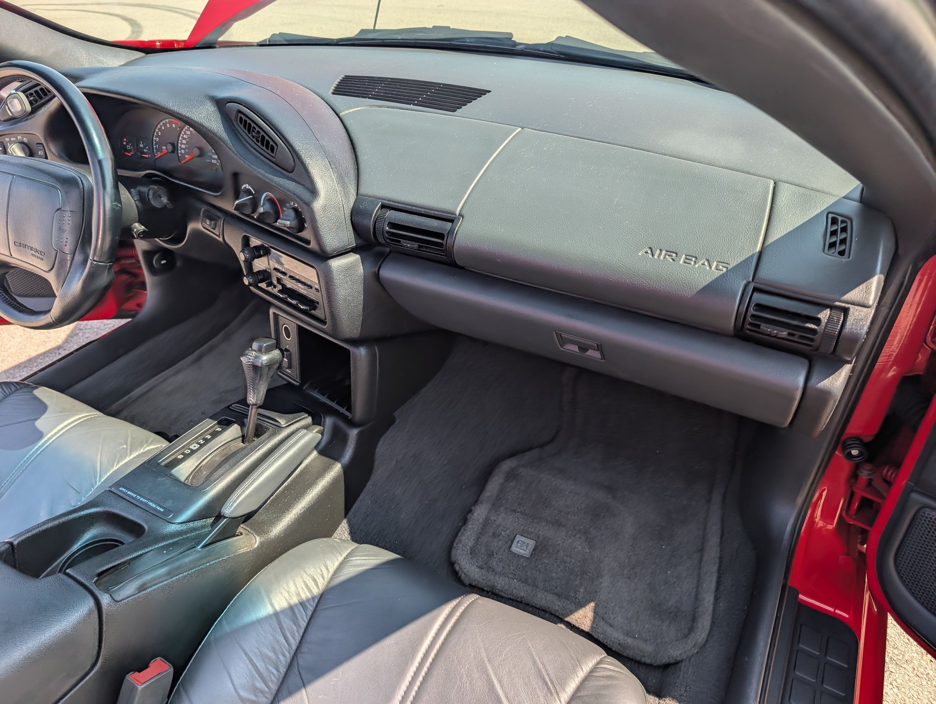 Used 1994 Chevrolet Camaro Z28 RWD image 82