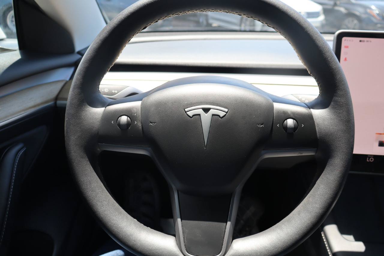 Used 2023 Tesla Model 3 Standard Range RWD image 17