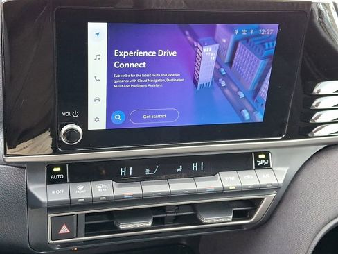 Used 2025 Toyota Camry LE image 15