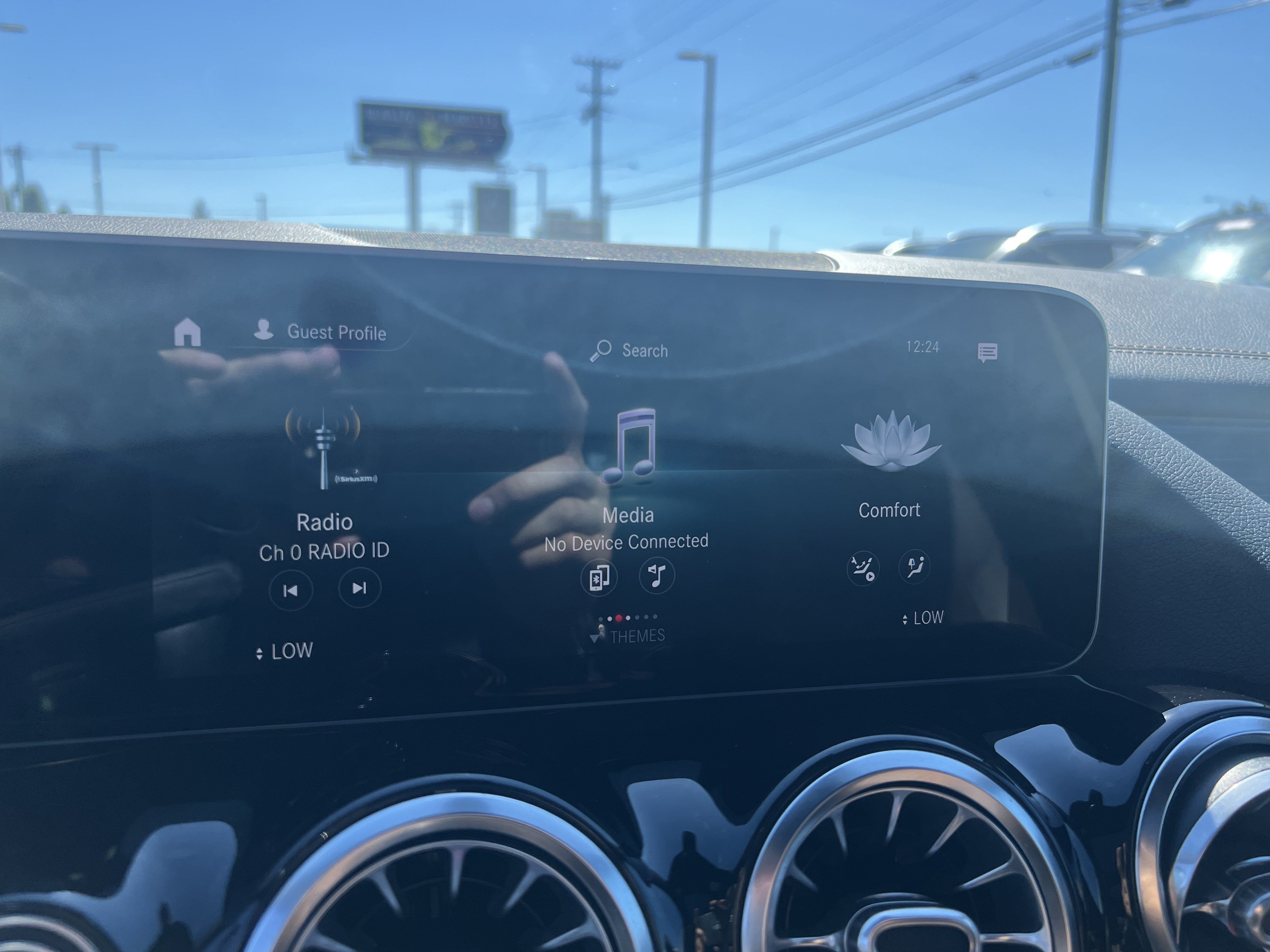 Certified 2021 Mercedes-Benz GLA 250 4MATIC image 29