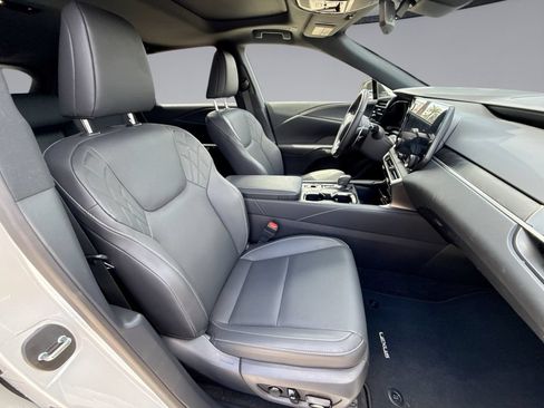 Used 2026 Lexus RX 350 Premium w/ Accessory Package (Z1) FWD image 16