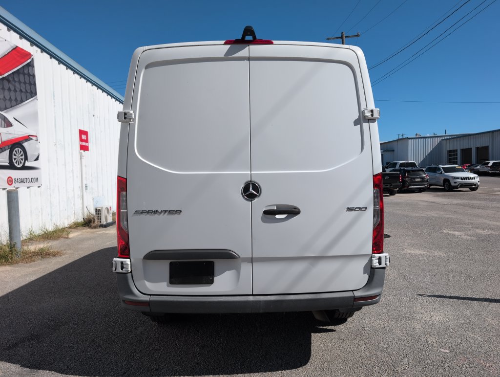 Used 2023 Mercedes-Benz Sprinter 1500 image 7