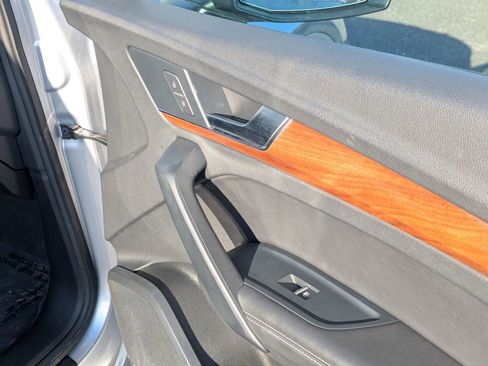 Used 2022 Audi Q5 2.0T Premium Plus image 45