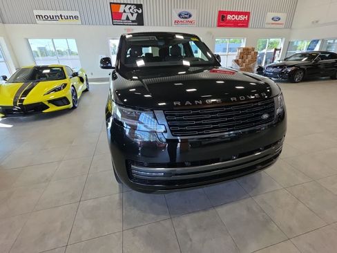 Used 2023 Land Rover Range Rover SE AWD/4WD image 5