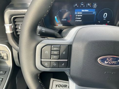 New 2026 Ford F250 Lariat w/ Chrome Package AWD/4WD image 19
