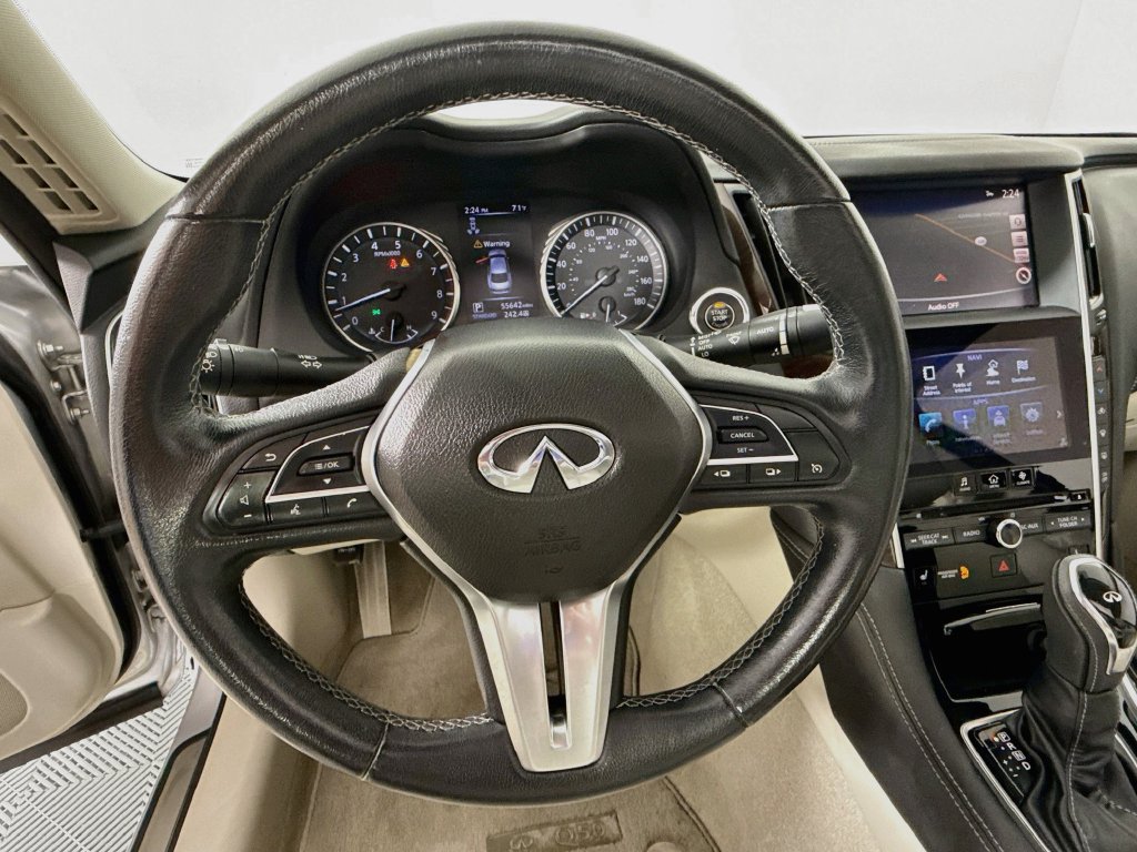 Used 2019 INFINITI Q50 Luxe w/ Essential Package (3.0T Luxe) AWD/4WD image 11
