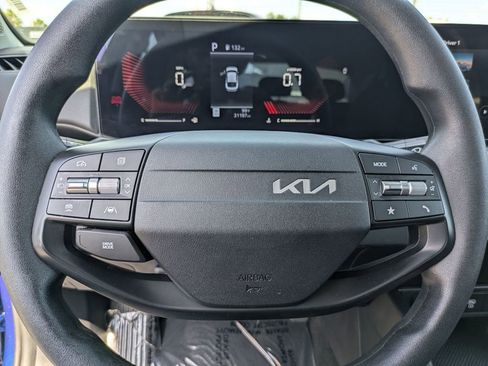 Used 2025 Kia K4 FWD image 21