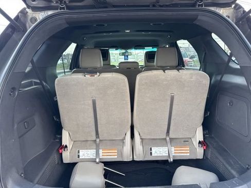 Used 2011 Ford Explorer XLT w/ 202A Rapid Spec Order Code AWD/4WD image 14