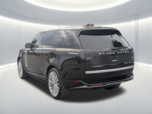Certified 2023 Land Rover Range Rover First Edition image 8