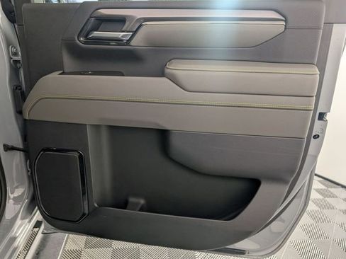 Certified 2025 Chevrolet Silverado 2500 ZR2 w/ Technology Package image 32