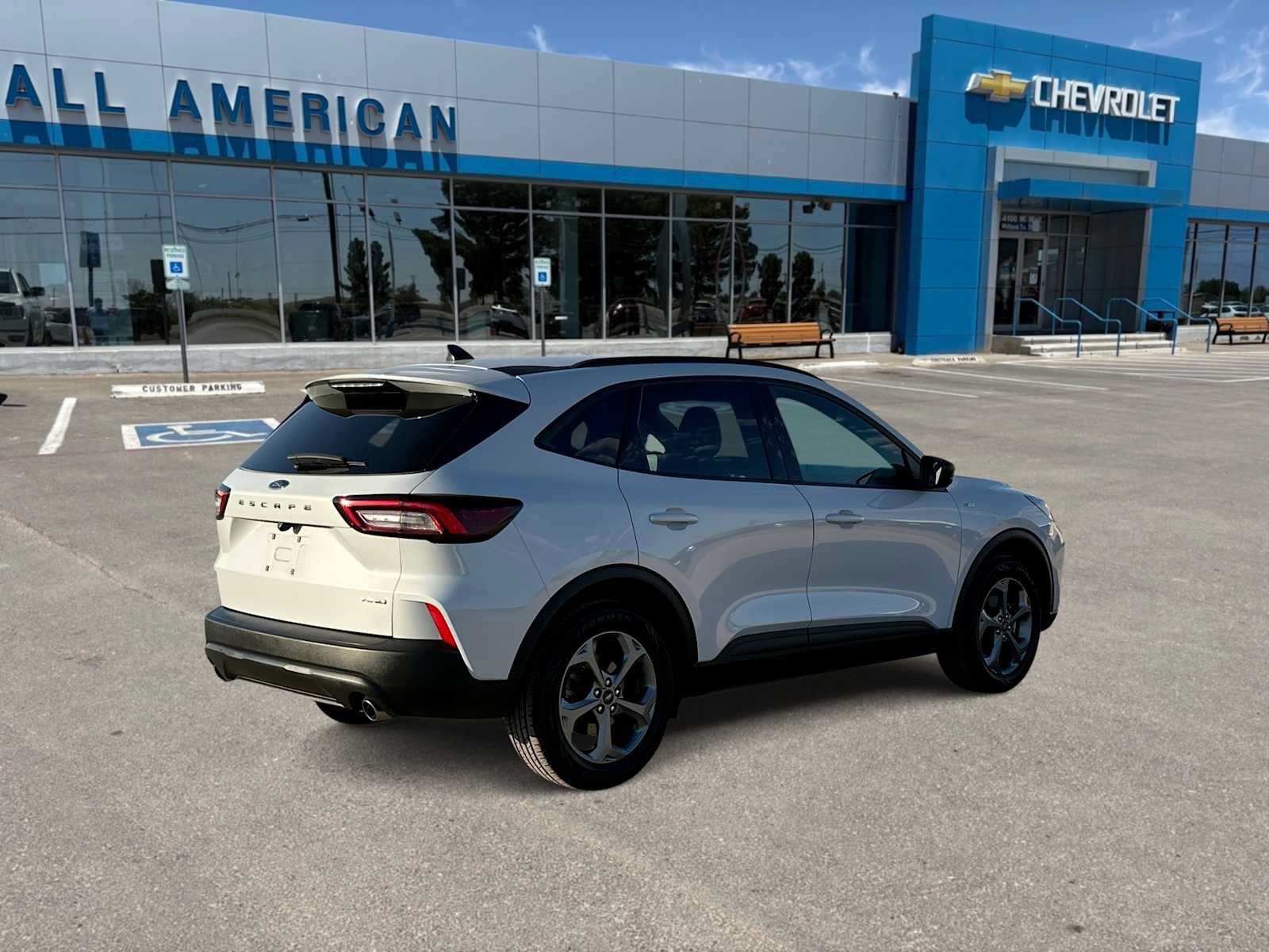 Used 2025 Ford Escape ST-Line AWD/4WD image 8