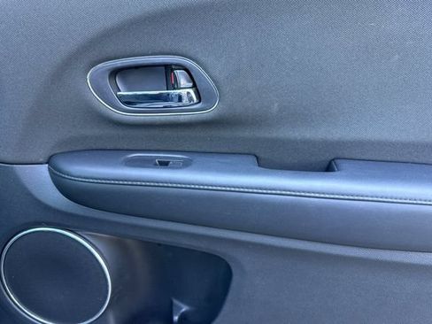 Used 2021 Honda HR-V EX image 21