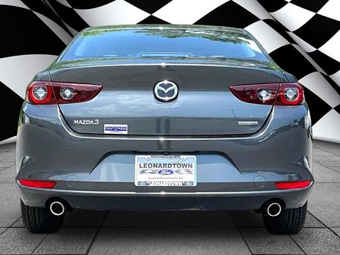 Used 2024 MAZDA MAZDA3 s FWD image 4