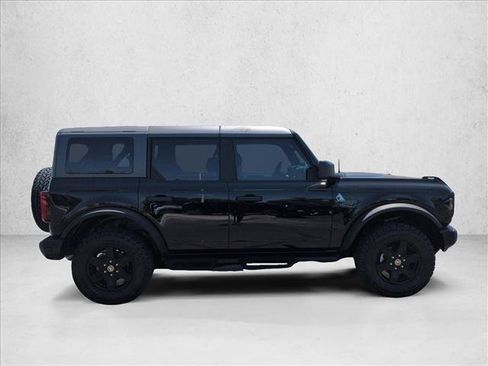 Used 2024 Ford Bronco Black Diamond AWD/4WD image 9