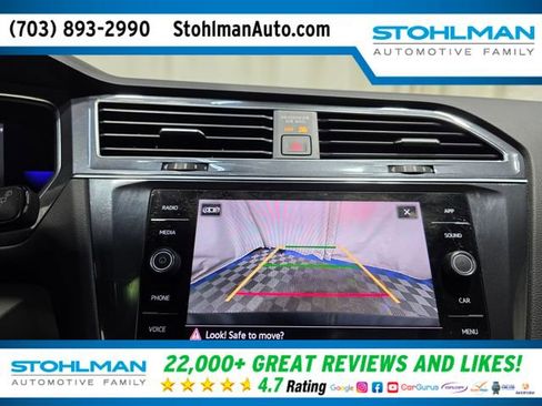 Used 2022 Volkswagen Tiguan SE w/ Panoramic Sunroof Package image 21