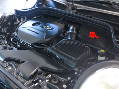 Used 2017 MINI Cooper S image 14