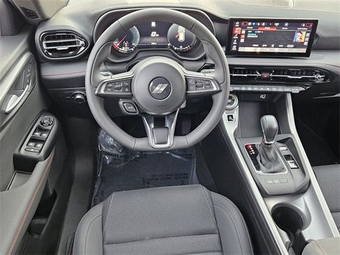 Used 2025 Dodge Hornet GT image 8