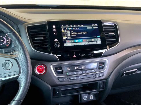 Used 2023 Honda Passport TrailSport image 6