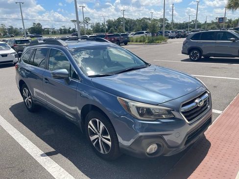 Used 2018 Subaru Outback 2.5i Limited w/ Popular Package #2 AWD/4WD image 3