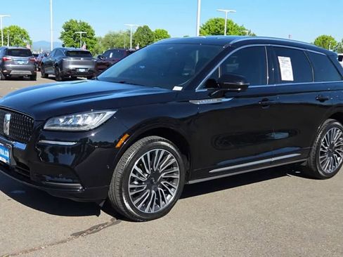 Used 2022 Lincoln Corsair Reserve w/ Equipment Group 201A AWD/4WD image 4