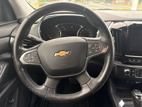 Used 2019 Chevrolet Traverse LT FWD image 11