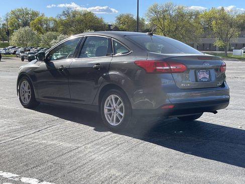 Used 2015 Ford Focus SE FWD image 5