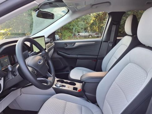 New 2025 Ford Escape Active image 7