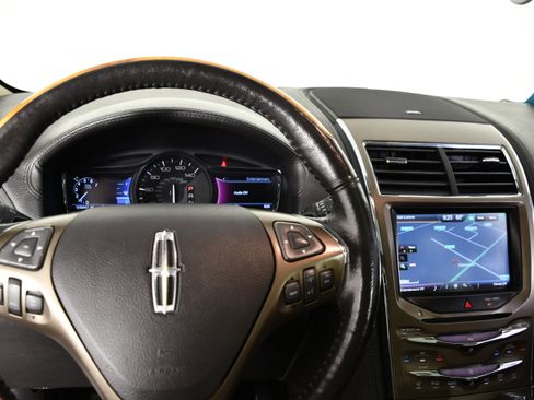 Used 2014 Lincoln MKX AWD w/ Equipment Group 102A image 16