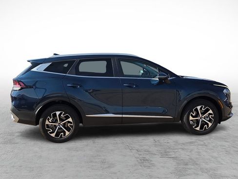 Used 2023 Kia Sportage EX AWD/4WD image 12