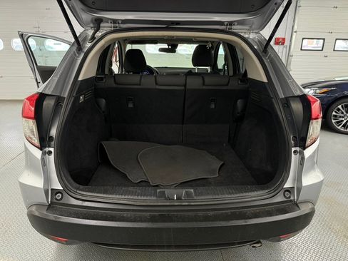 Used 2019 Honda HR-V EX image 32