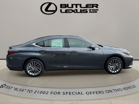 New 2025 Lexus ES 350 Ultra Luxury image 4