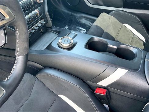 Used 2022 Ford Mustang Shelby GT500 w/ Carbon Fiber Track Pack image 20