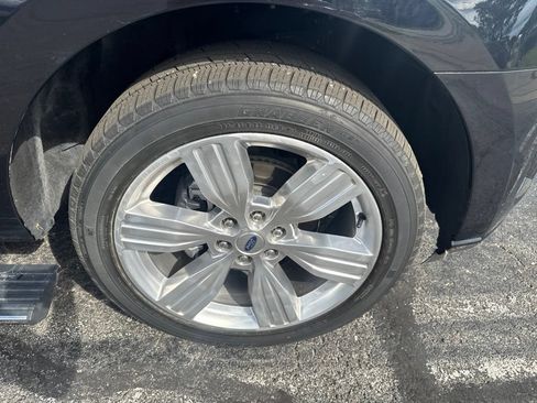 Used 2023 Ford Expedition Platinum AWD/4WD image 55