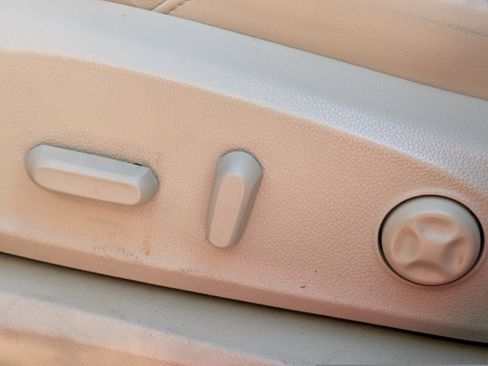 Certified 2017 Buick Envision Premium w/ Driver Confidence Package image 22