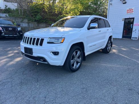 Used 2015 Jeep Grand Cherokee Overland AWD/4WD image 7