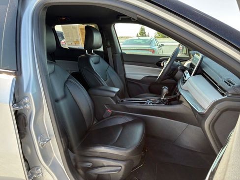 Used 2025 Jeep Compass Limited AWD/4WD image 37