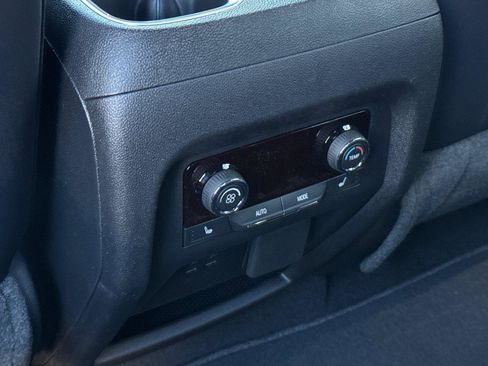 New 2026 Chevrolet Traverse RS image 16