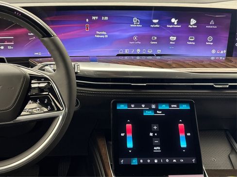 New 2025 Cadillac Escalade ESV Sport Platinum image 16