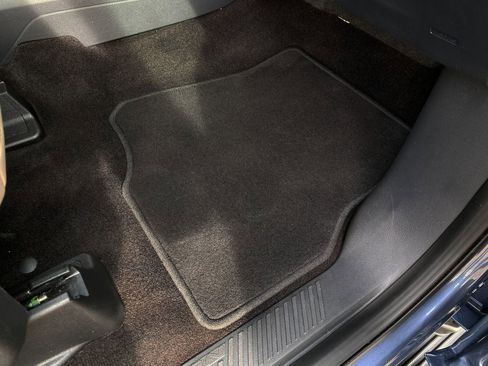 Used 2022 Ford Expedition XLT image 15