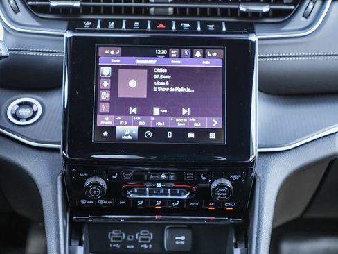 New 2025 Jeep Grand Cherokee L Altitude image 15