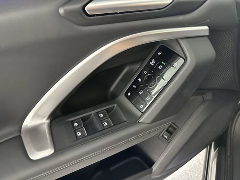 Used 2025 Audi Q5 Premium Plus w/ Premium Plus image 14