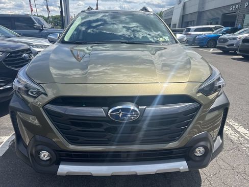 Used 2025 Subaru Outback Touring XT AWD/4WD image 2