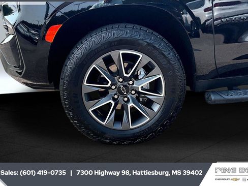 Used 2024 Chevrolet Tahoe Z71 w/ Off-Road Capability Package AWD/4WD image 7
