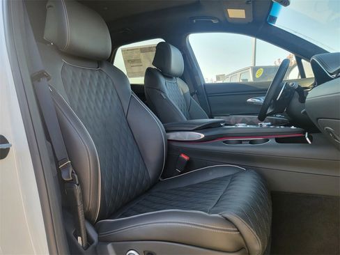 New 2025 Genesis GV70 3.5T Sport w/ Sport Advanced Package image 17