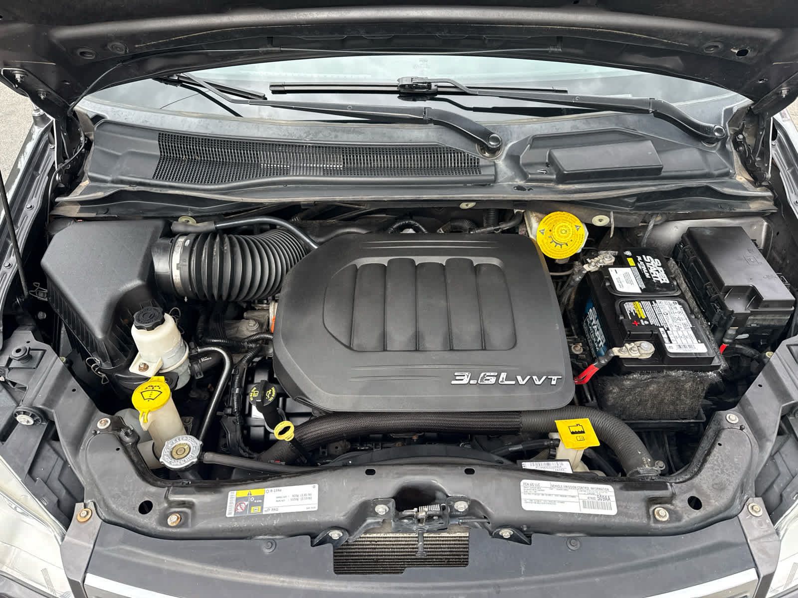 Used 2016 Chrysler Town & Country Touring FWD image 20