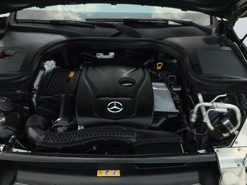 Used 2019 Mercedes-Benz GLC 300 image 24