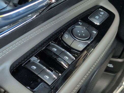 New 2026 Lincoln Corsair Reserve w/ Jet Appearance Package FWD image 25