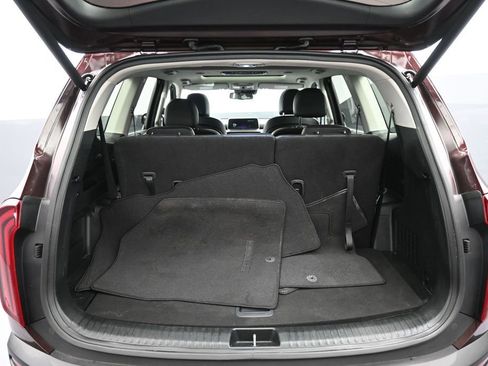 Certified 2022 Kia Telluride EX w/ EX Premium Package FWD image 23