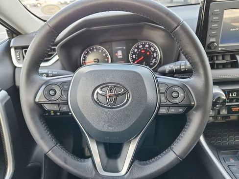 Used 2022 Toyota RAV4 XLE w/ Convenience Package AWD/4WD image 9
