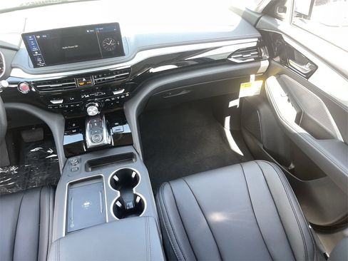 New 2026 Acura MDX FWD image 19